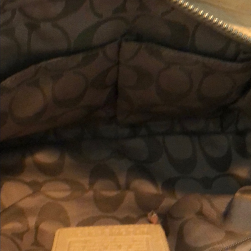 Purse - Picture 5 of 7